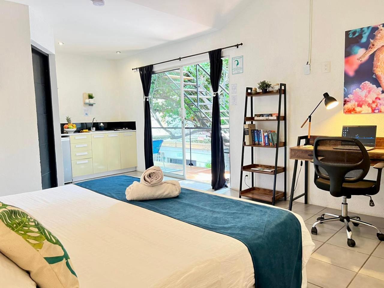 Ocean Lovers Hostel & Apartments Таганга Екстериор снимка