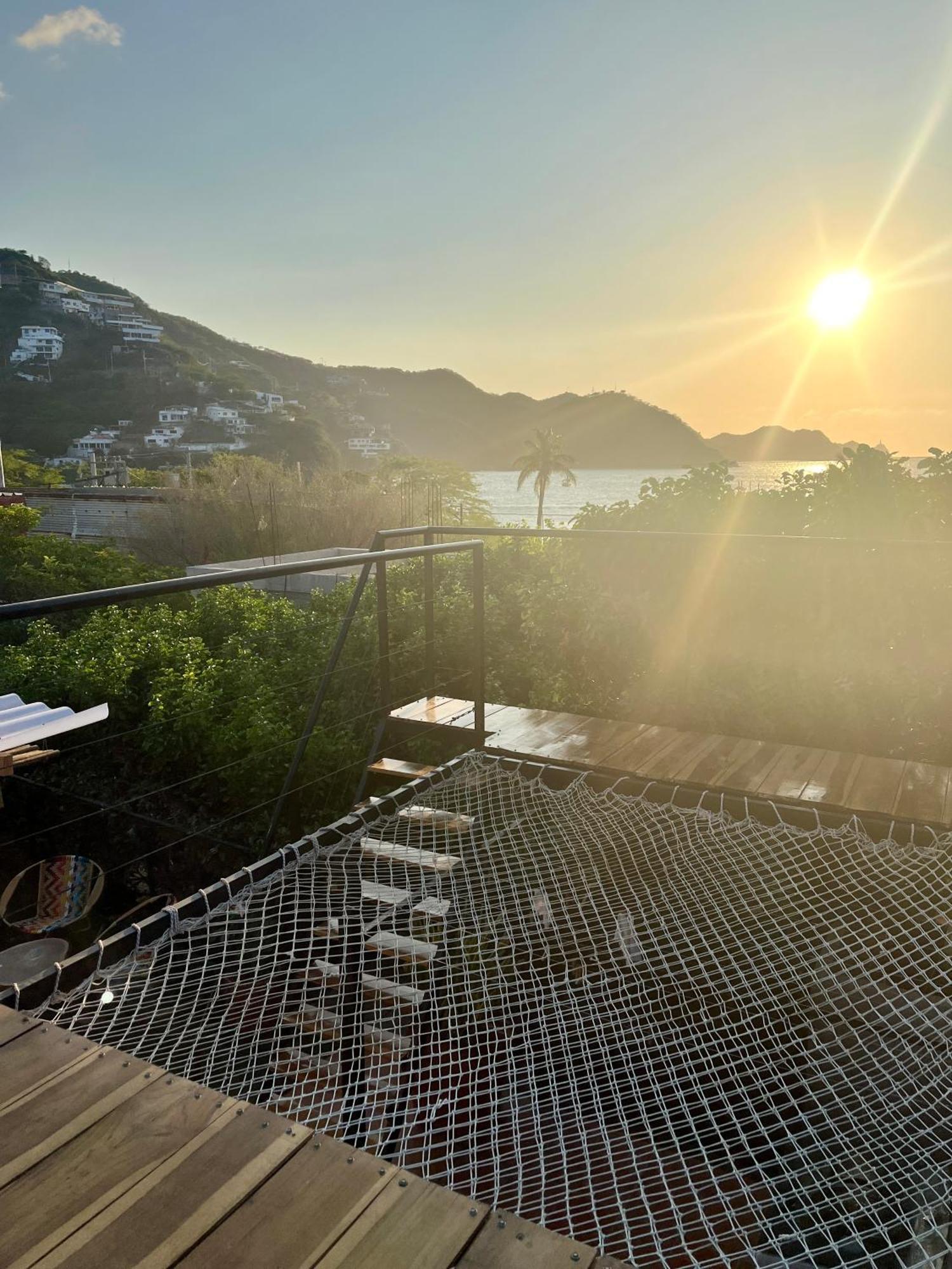 Ocean Lovers Hostel & Apartments Таганга Екстериор снимка