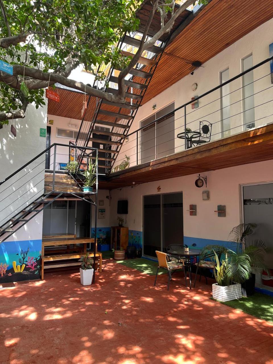 Ocean Lovers Hostel & Apartments Таганга Екстериор снимка
